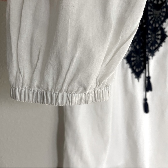 J. Crew White Boho Embroidered Tunic Top Size S Navy Crochet Resort Beach Blouse - Picture 5 of 8